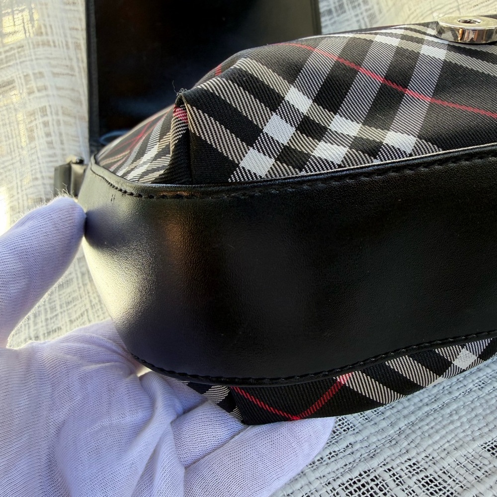 Authentic Burberry Blue Label Black Nova Check Crossbody Bag unisex - Picture 6 of 17